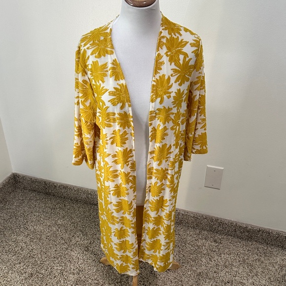 Tutta Bella Sweaters - 🔴Yellow Floral Open-Front Women's Duster